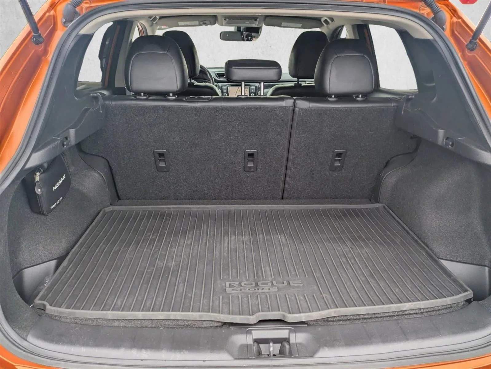 2021 Nissan Rogue Sport FWD SL photo 6
