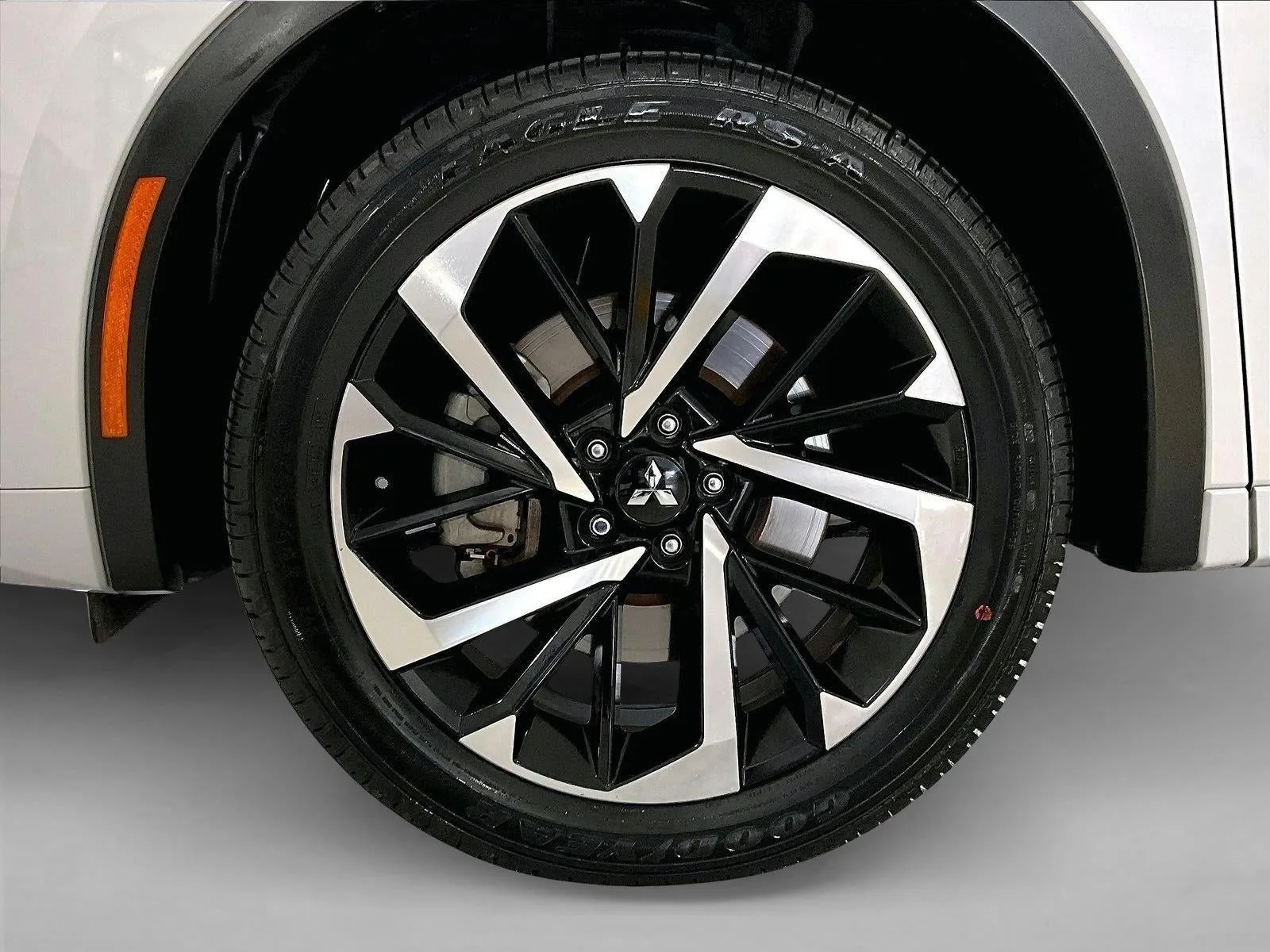 2023 Mitsubishi Outlander SEL 2.5 2WD photo 10