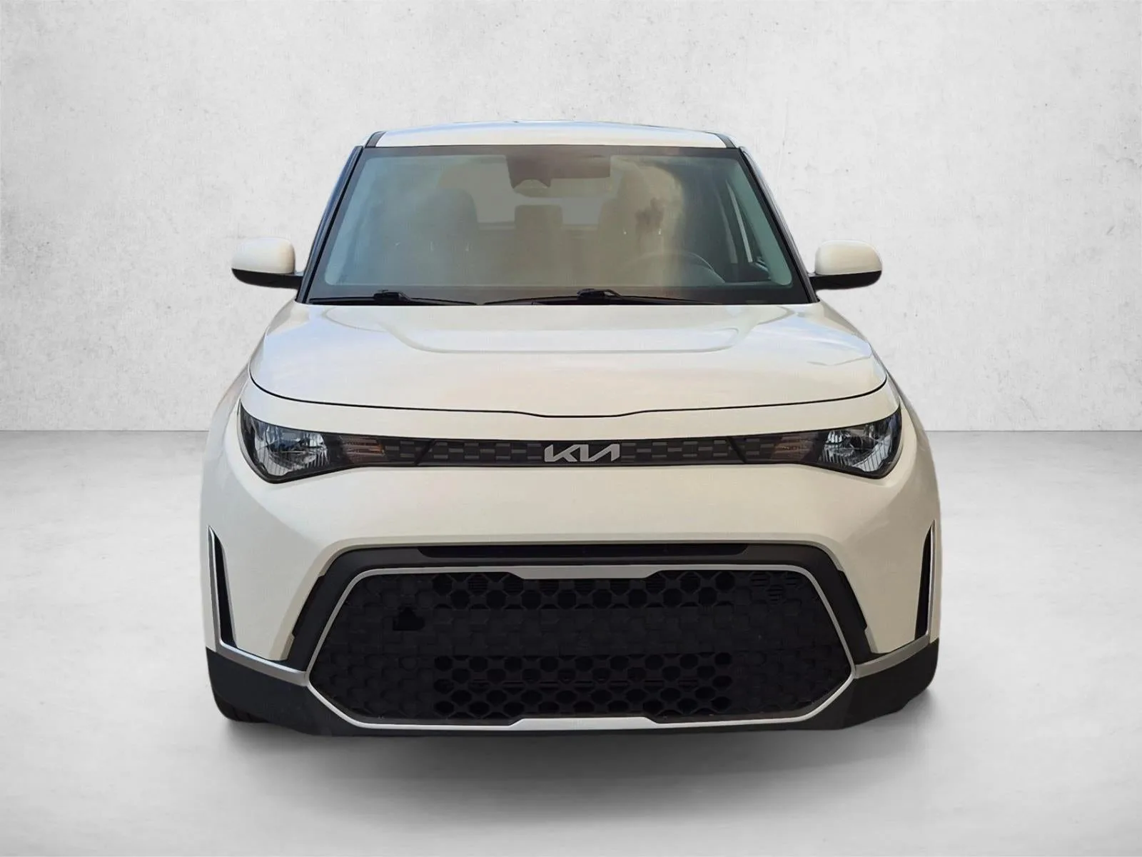 2023 Kia Soul LX IVT photo 2