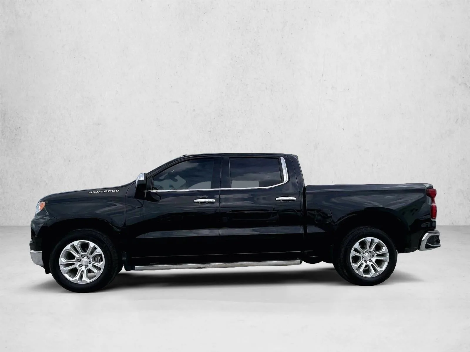 2023 Chevrolet Silverado 1500 LTZ photo 6