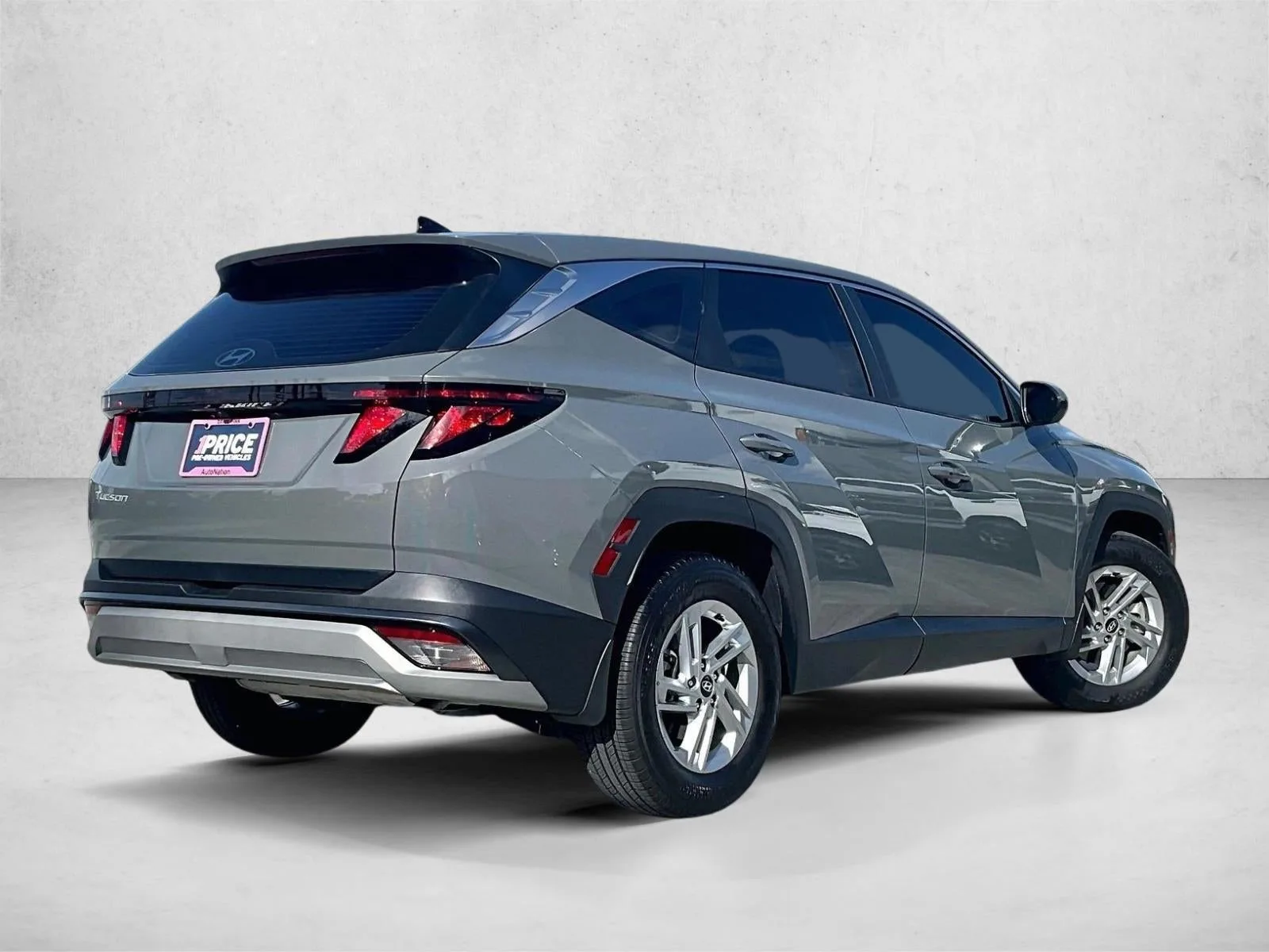2025 Hyundai Tucson SE photo 2
