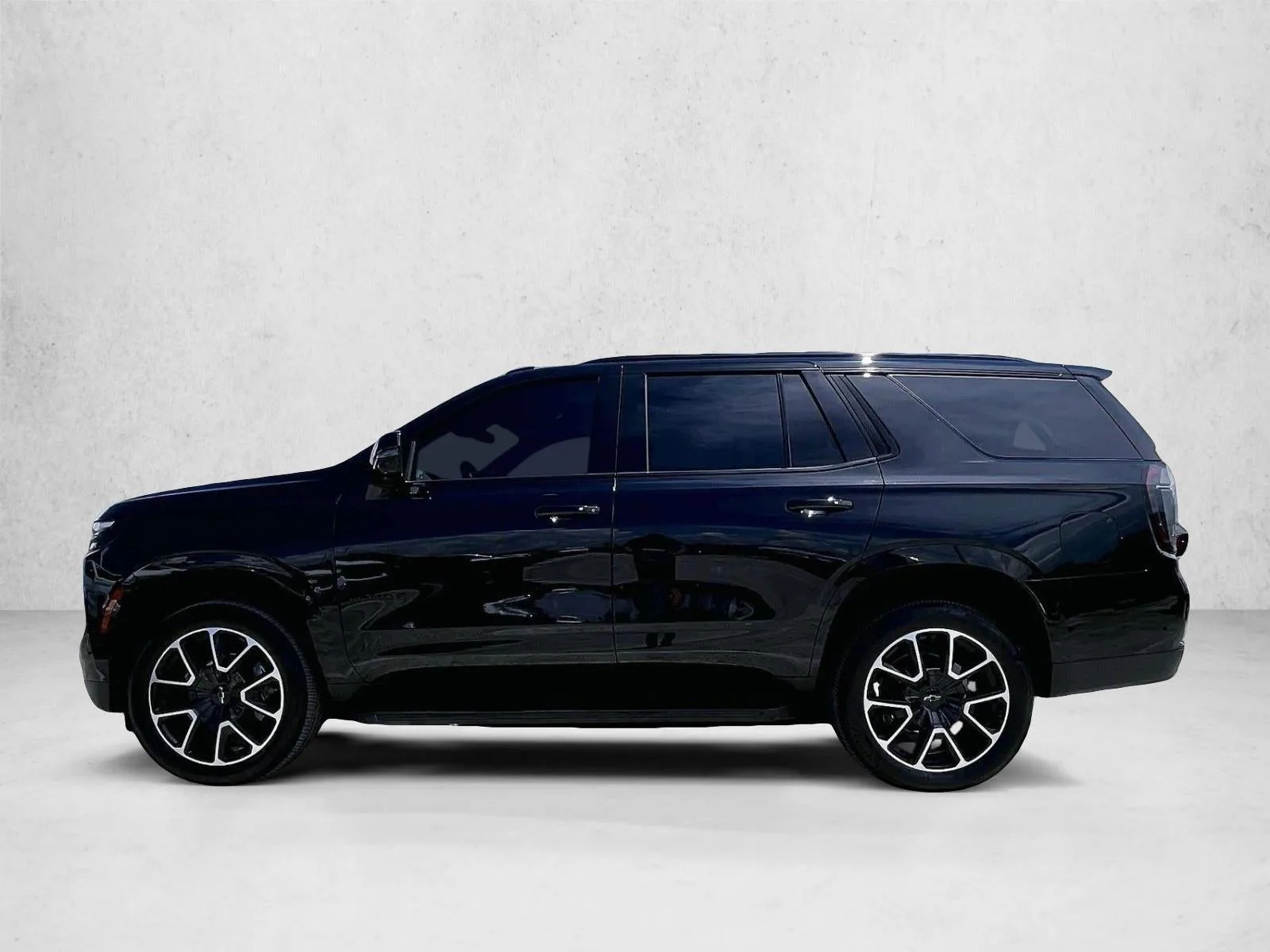 2025 Chevrolet Tahoe RST photo 6