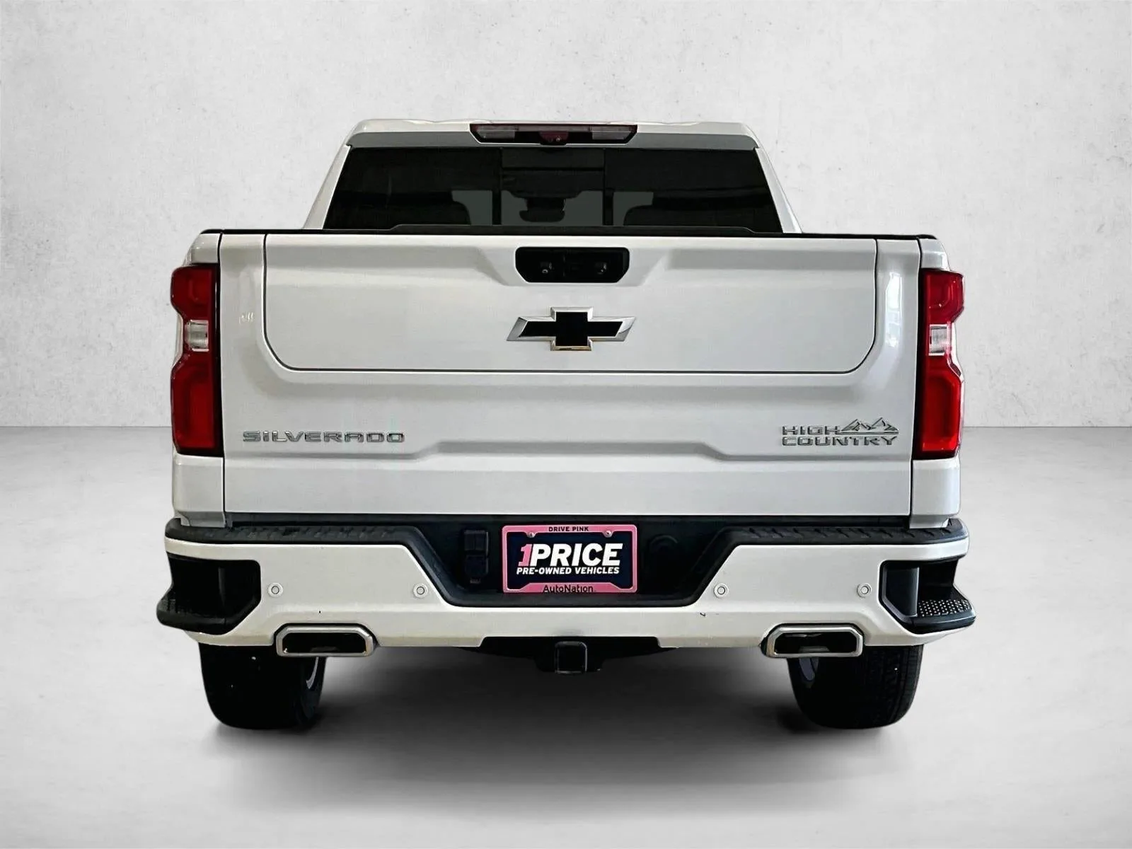 2023 Chevrolet Silverado 1500 High Country photo 4