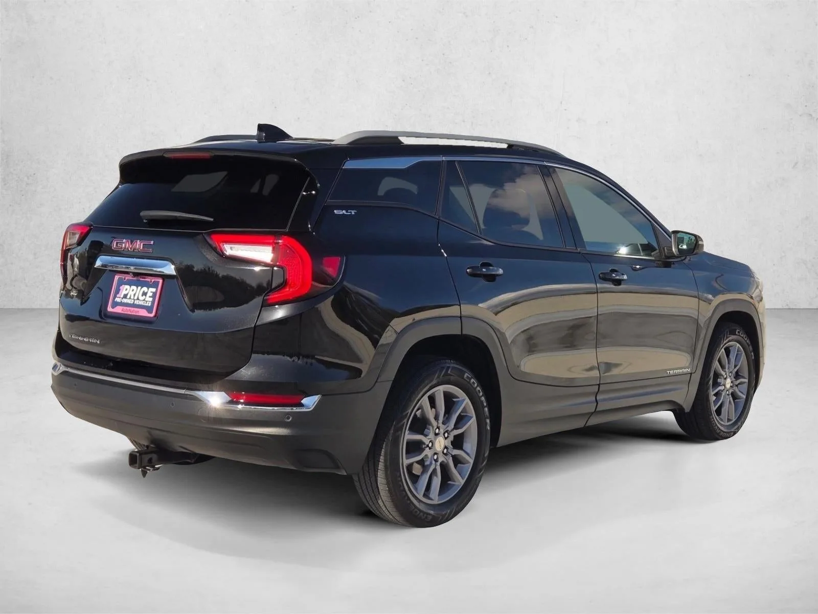 2022 GMC Terrain FWD SLT photo 5