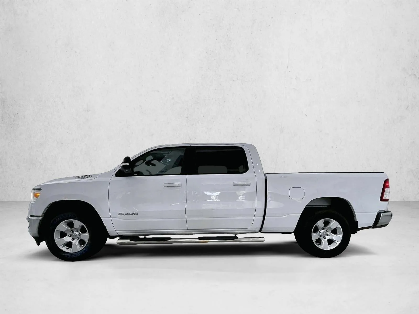 2021 RAM 1500 Big Horn Crew Cab 4x4 6'4" Box photo 6