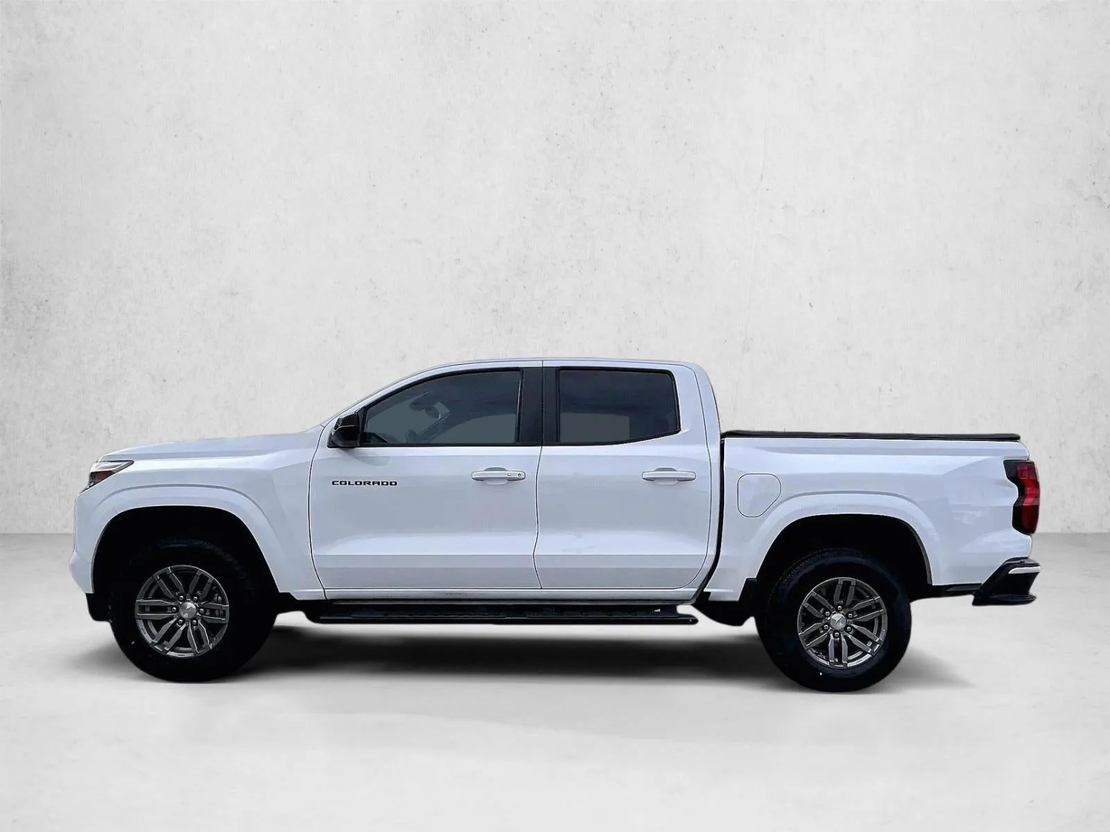 2023 Chevrolet Colorado 2WD LT photo 6