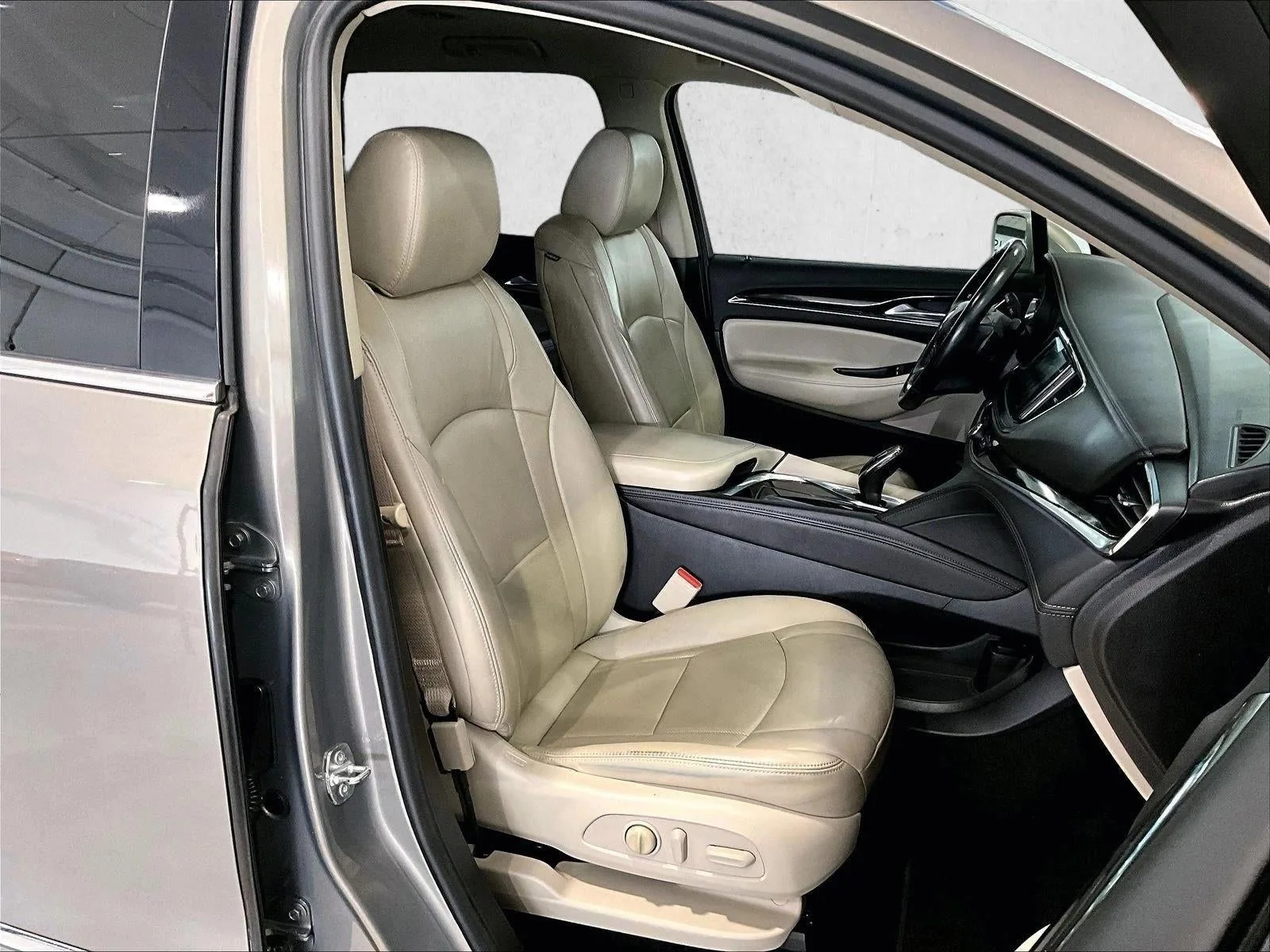 2018 Buick Enclave Essence photo 9