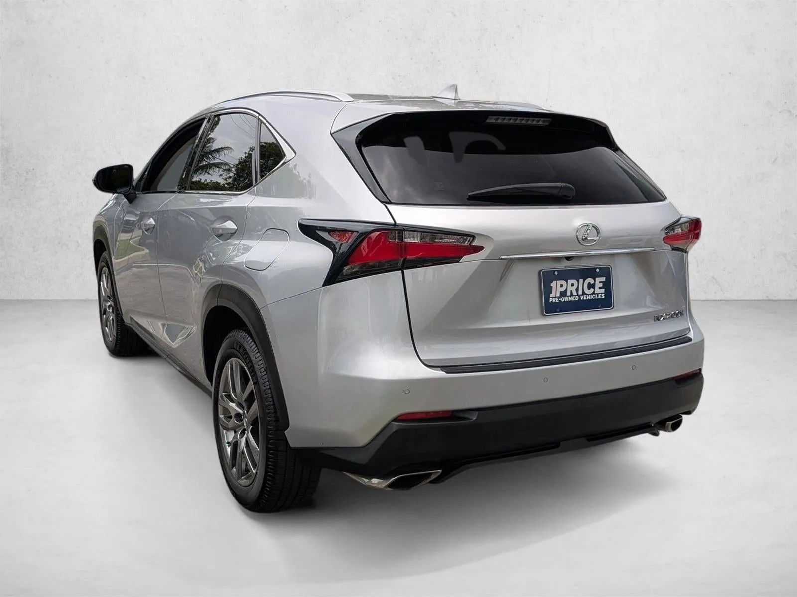 2015 Lexus NX Turbo FWD 4dr photo 8