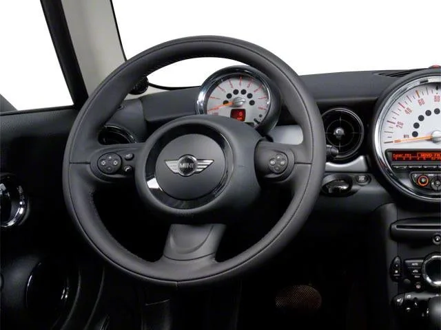 2013 MINI Cooper S Clubman S photo 9