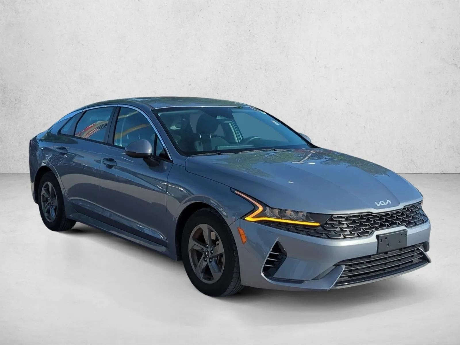 2022 Kia K5 LXS Auto FWD photo 3