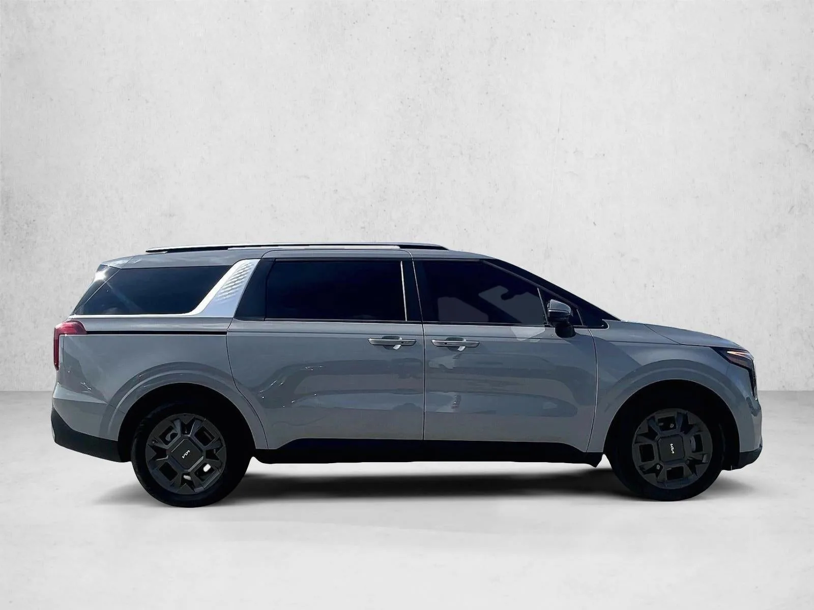 2025 Kia Carnival MPV Hybrid EX photo 5