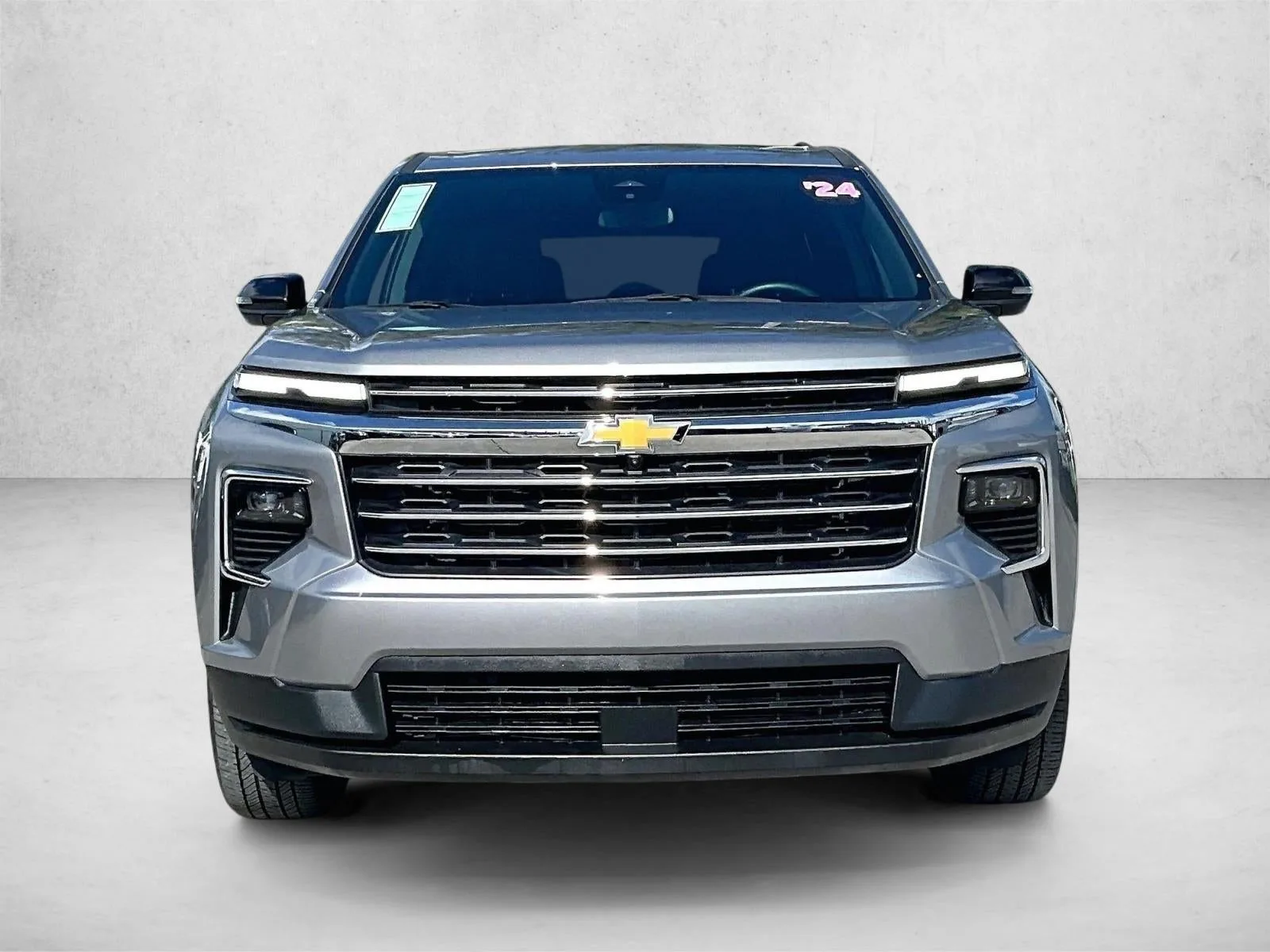 2024 Chevrolet Traverse LT photo 3