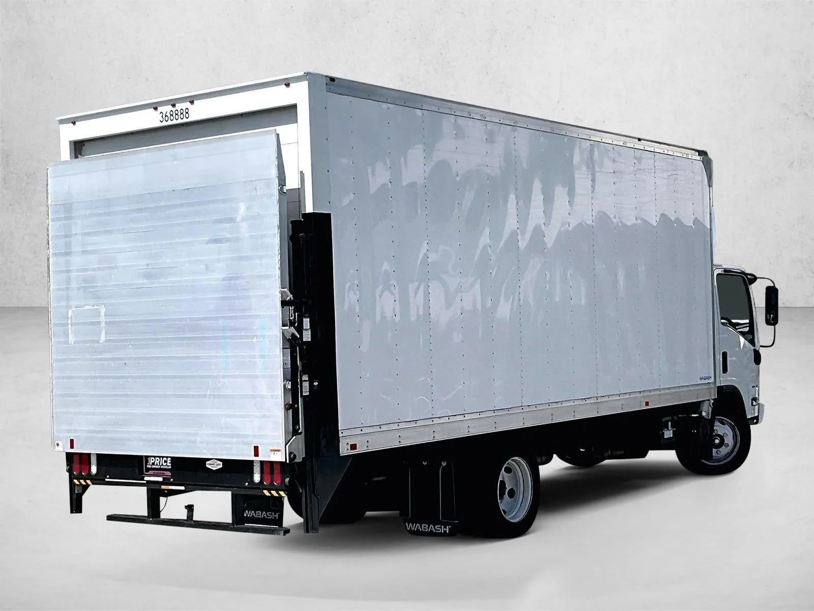 2024 Chevrolet Low Cab Forward 4500 HG NA photo 2