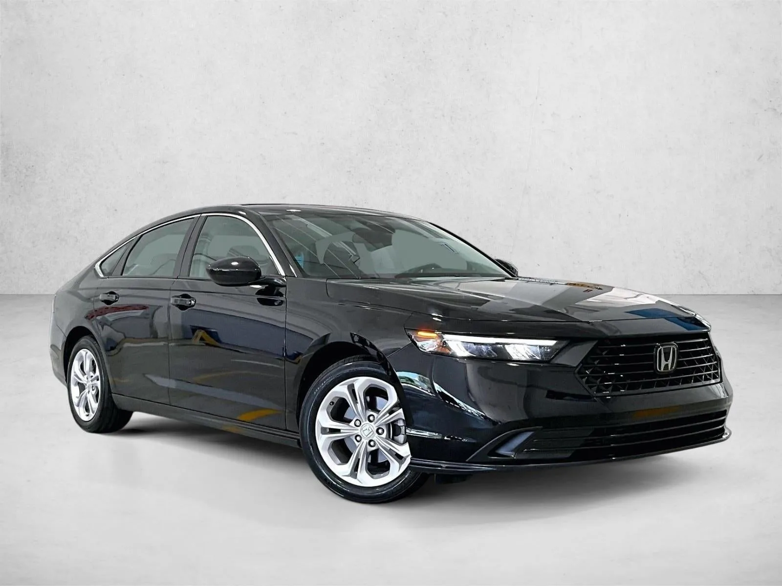 2025 Honda Accord Sedan LX CVT photo 12