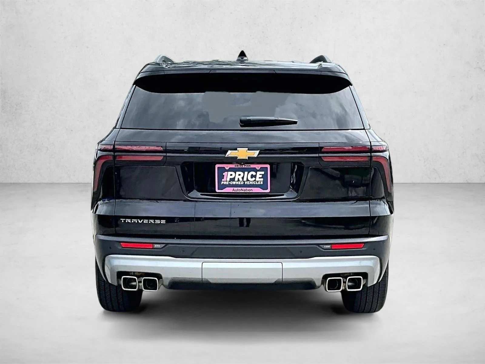 2025 Chevrolet Traverse LT photo 4
