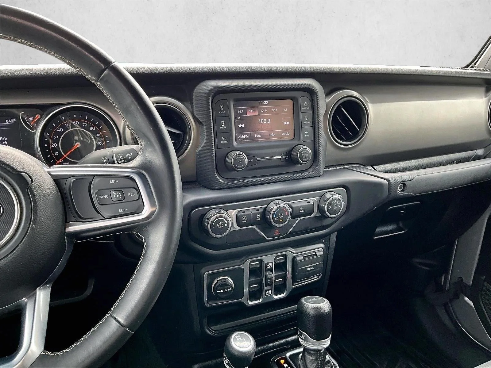 2020 Jeep Gladiator Sport S 4x4 photo 8