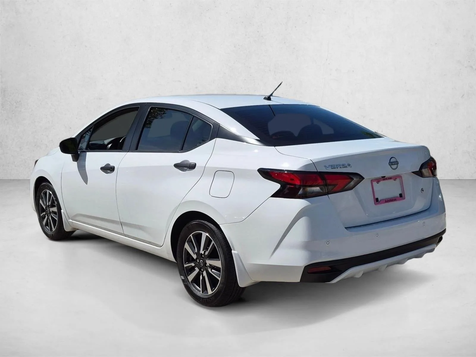 2025 Nissan Versa S CVT photo 8