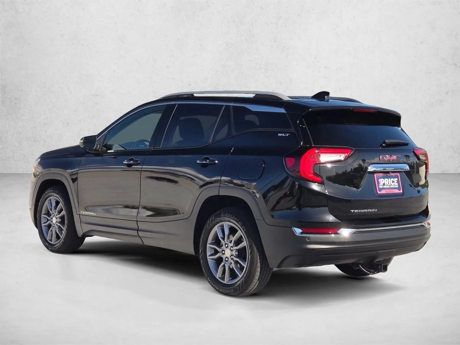 2022 GMC Terrain FWD SLT photo 8