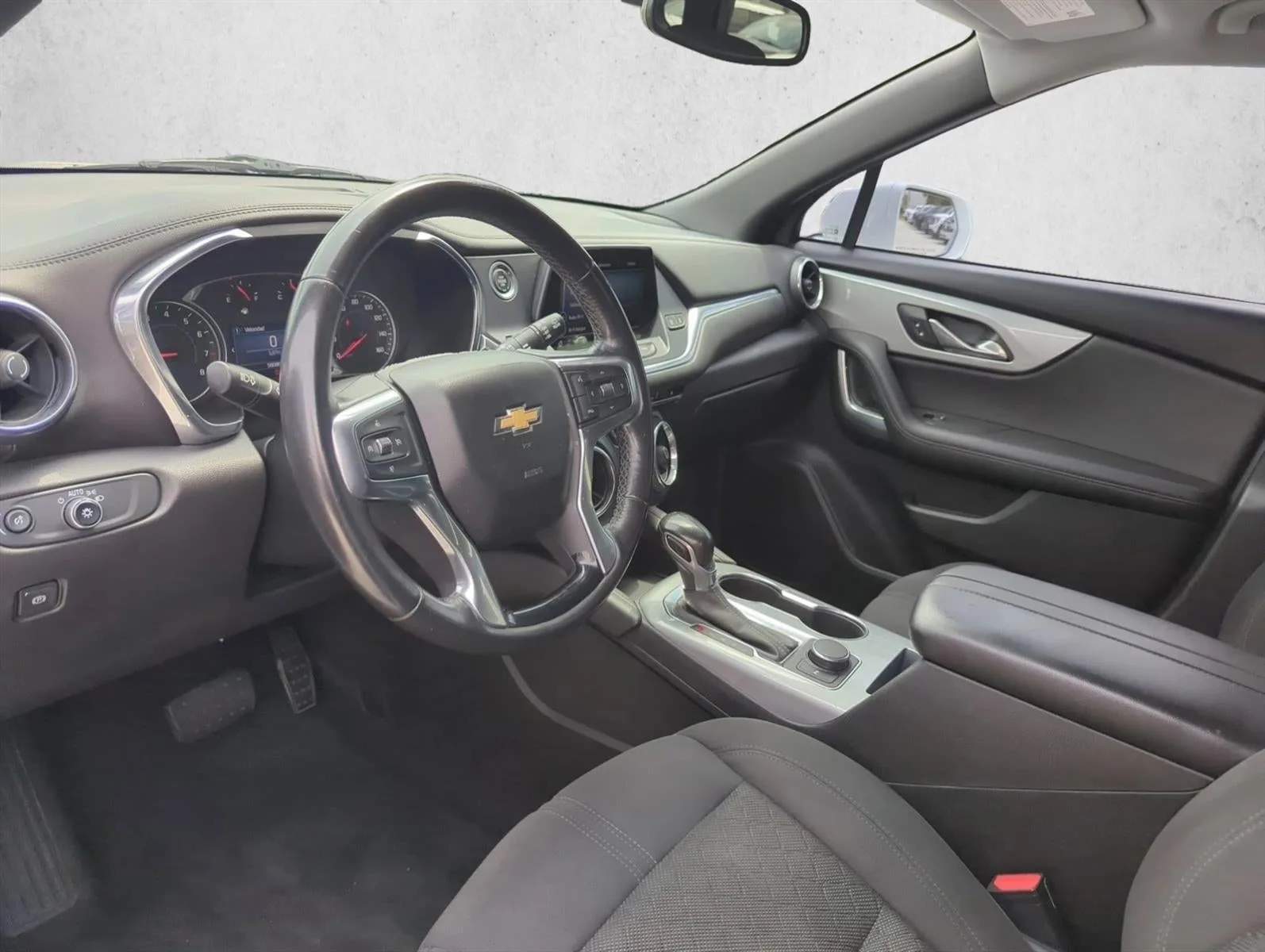 2020 Chevrolet Blazer FWD LT photo 9