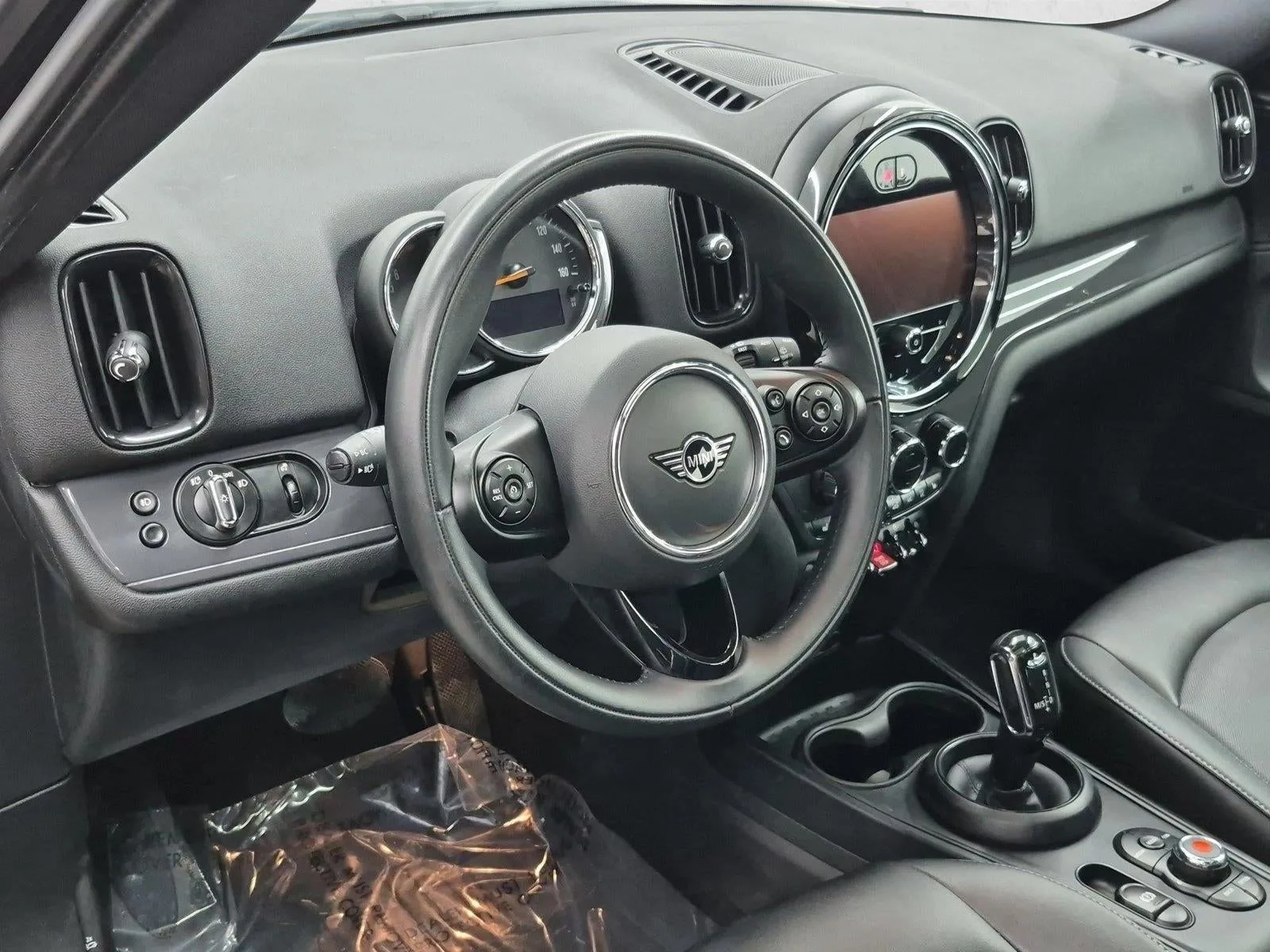 2021 MINI Countryman Oxford Edition photo 10