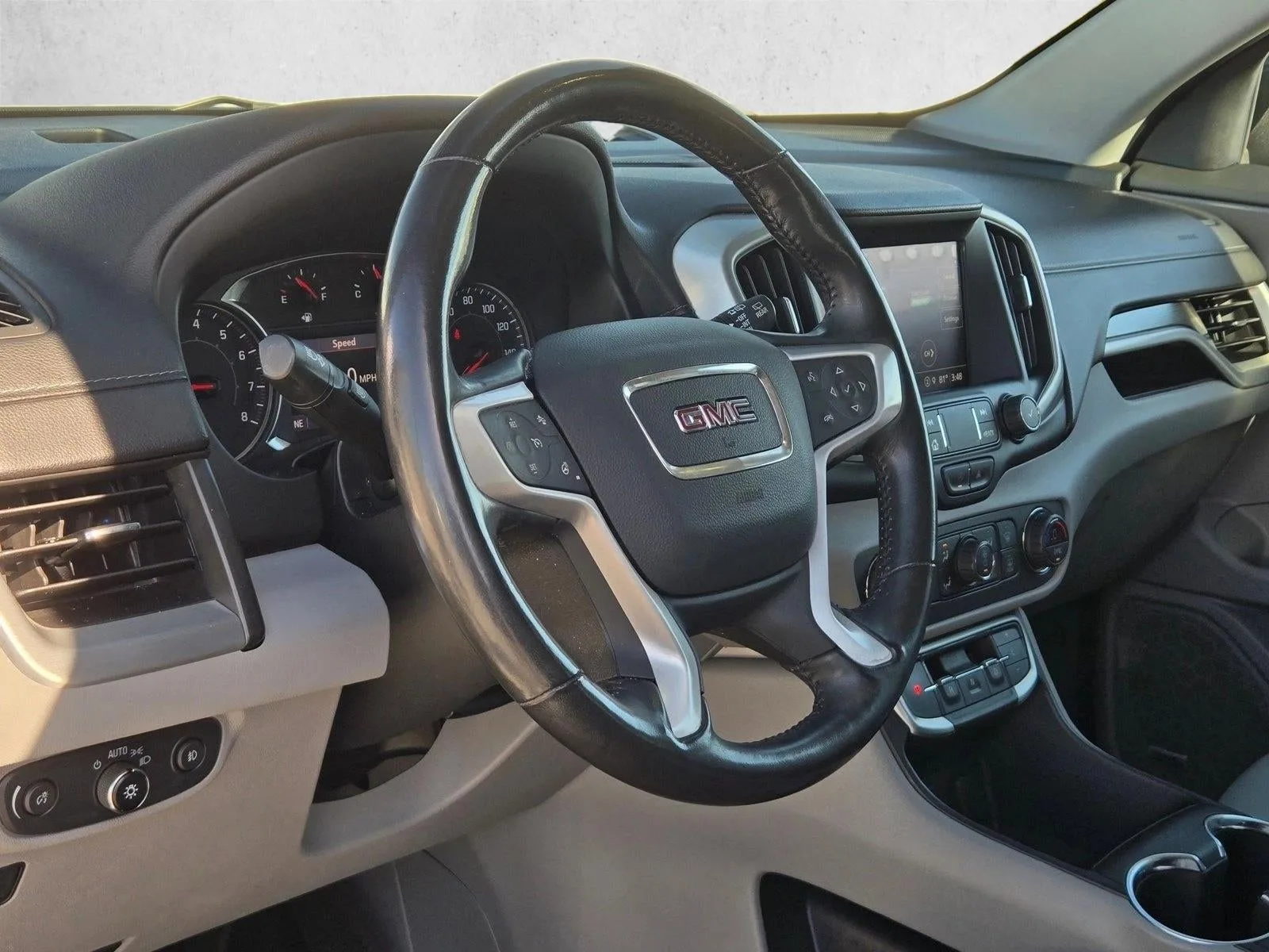 2022 GMC Terrain FWD SLT photo 10