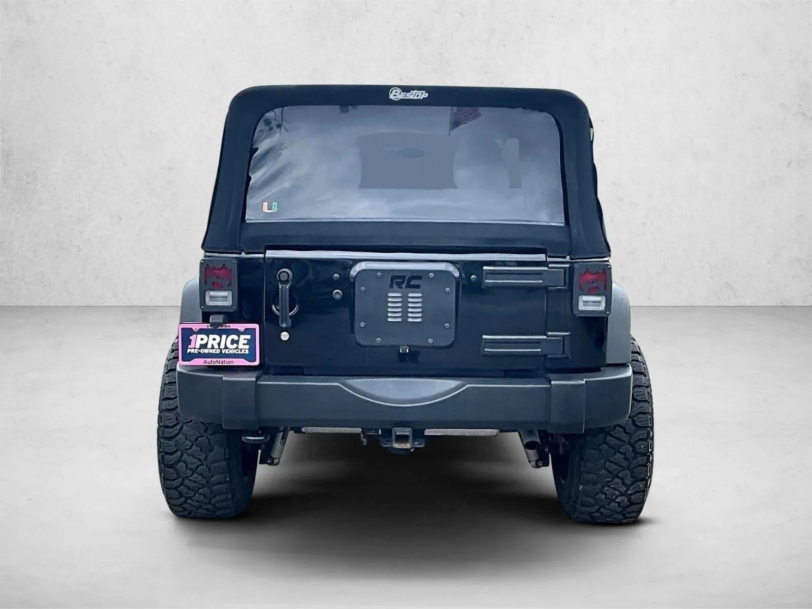 2017 Jeep Wrangler Sport 4x4 photo 4