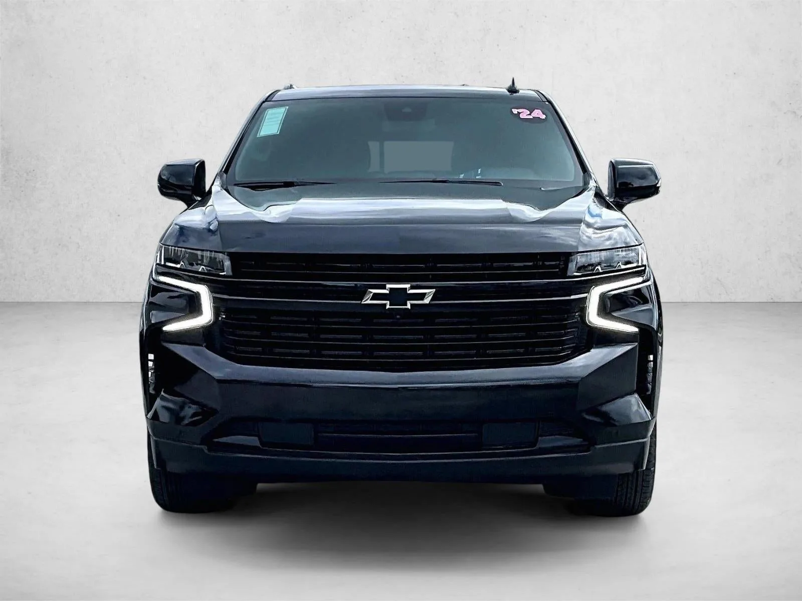2024 Chevrolet Suburban RST photo 2