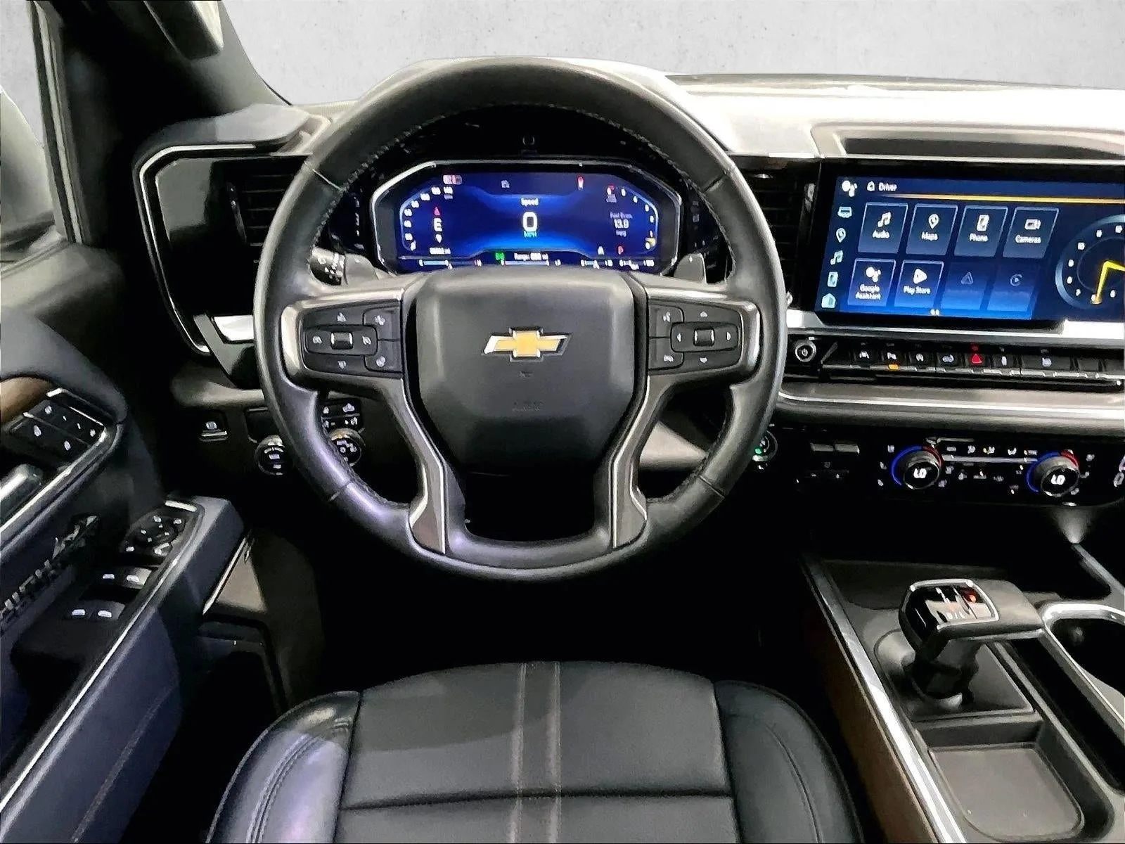 2024 Chevrolet Silverado 1500 High Country photo 7