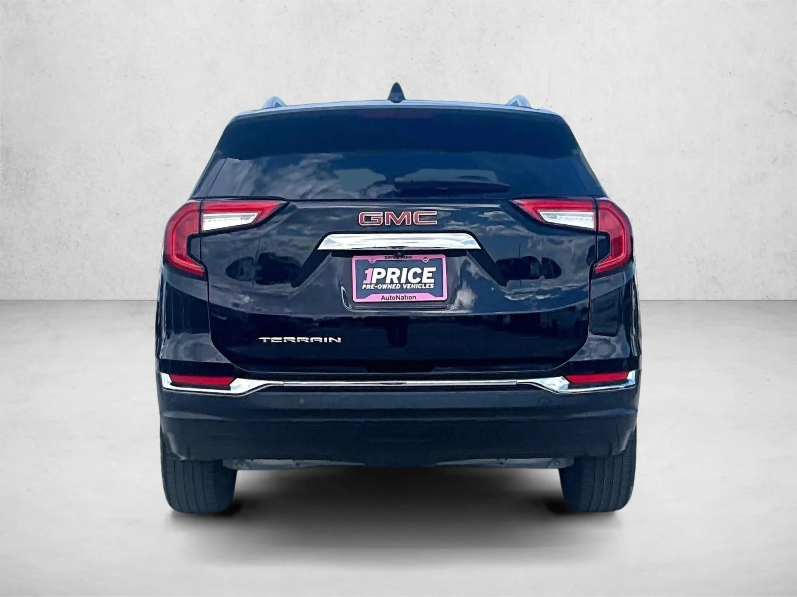 2023 GMC Terrain SLT photo 4