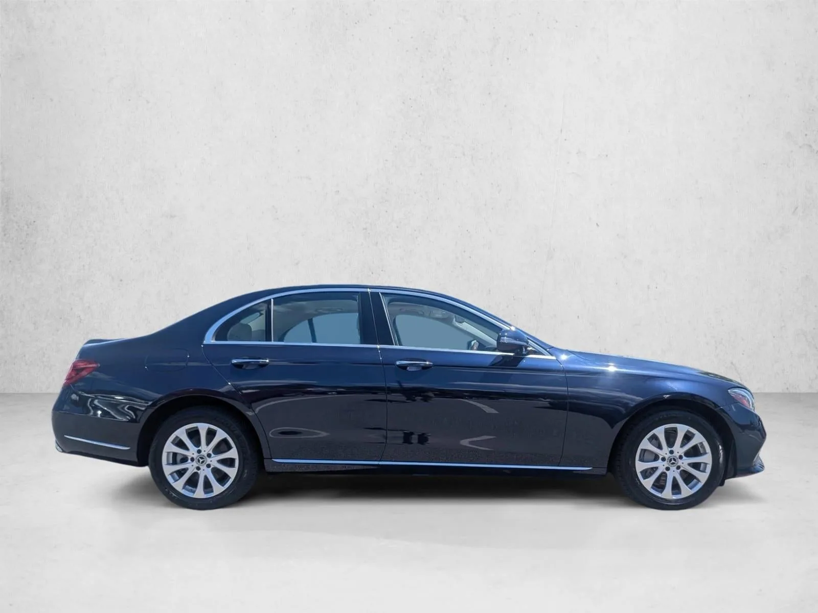 2020 Mercedes-Benz E-Class E 350 4MATIC® Sedan photo 4