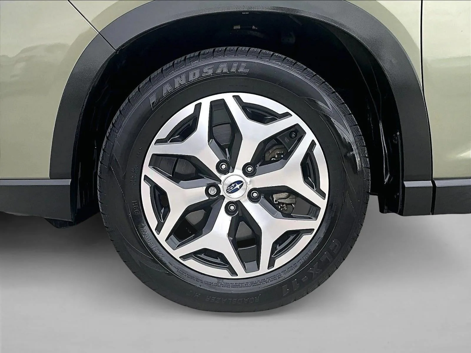 2021 Subaru Forester Premium photo 10