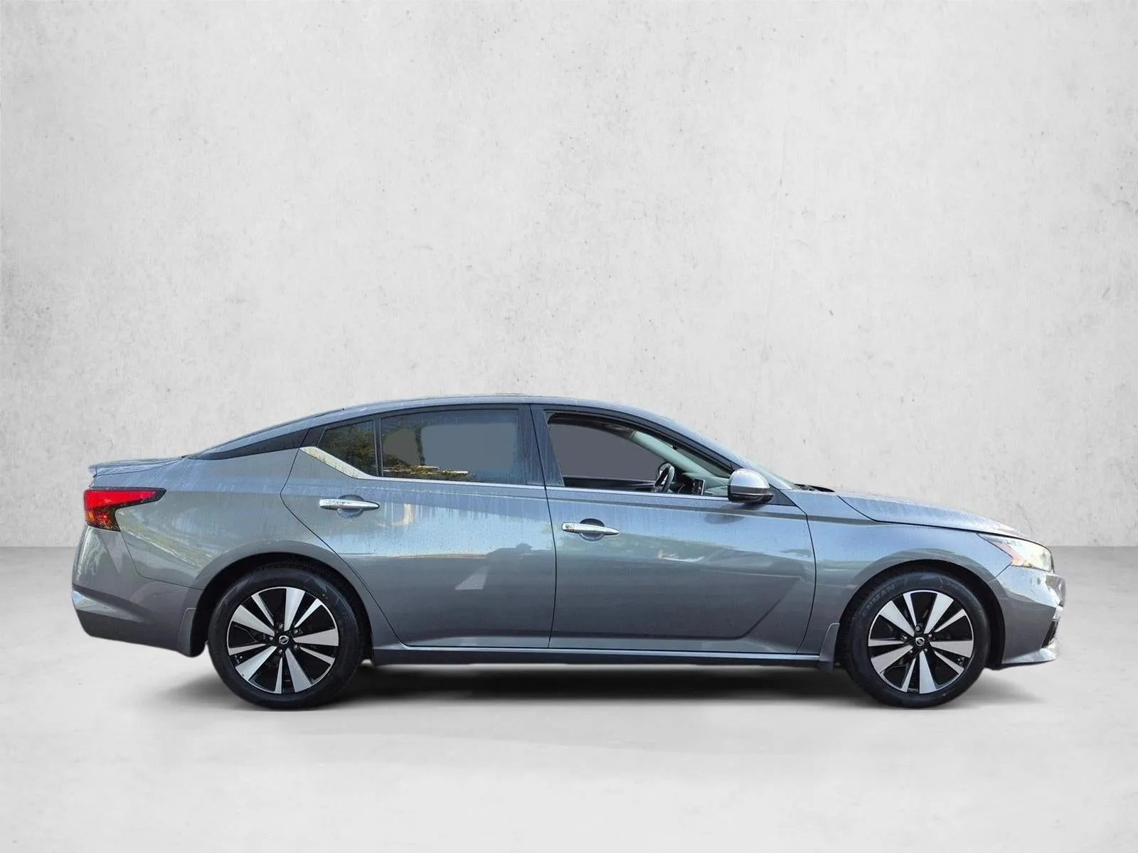2019 Nissan Altima 2.5 SL Sedan photo 4