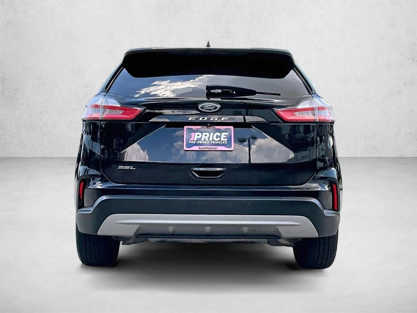 2021 Ford Edge SEL photo 4