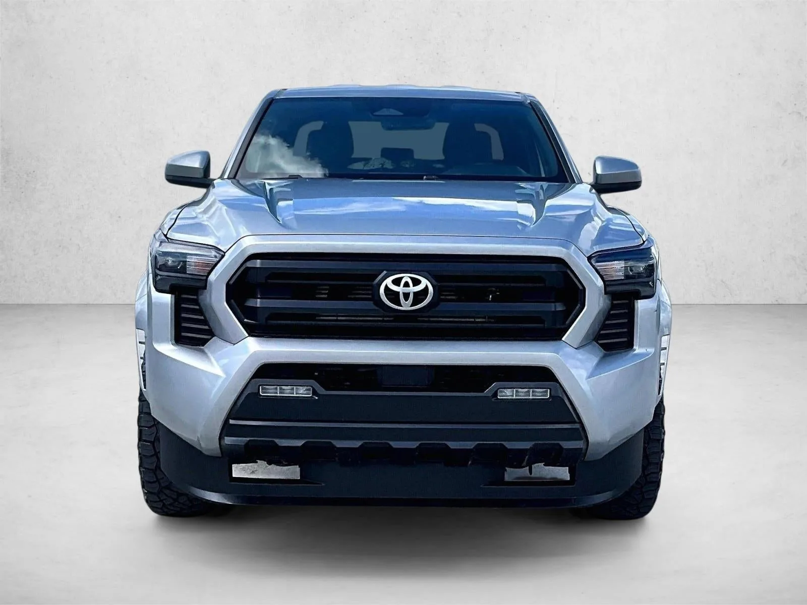 2024 Toyota Tacoma SR5 photo 3