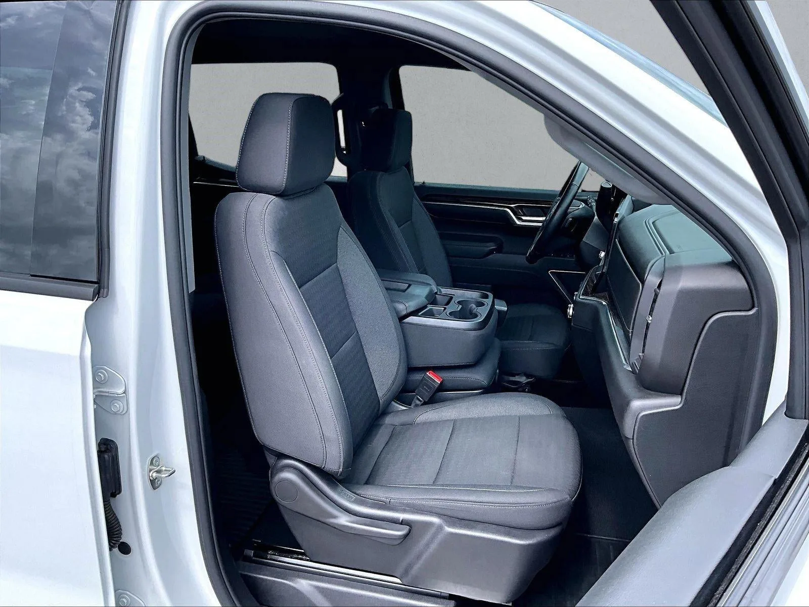 2024 GMC Sierra 1500 Elevation photo 9