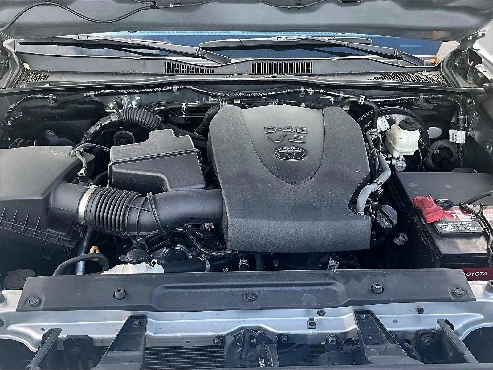 2022 Toyota Tacoma TRD Sport photo 11