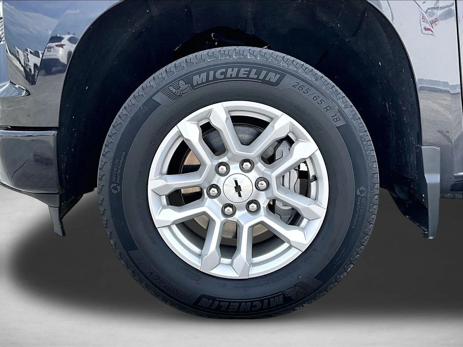 2024 Chevrolet Silverado 1500 RST photo 10