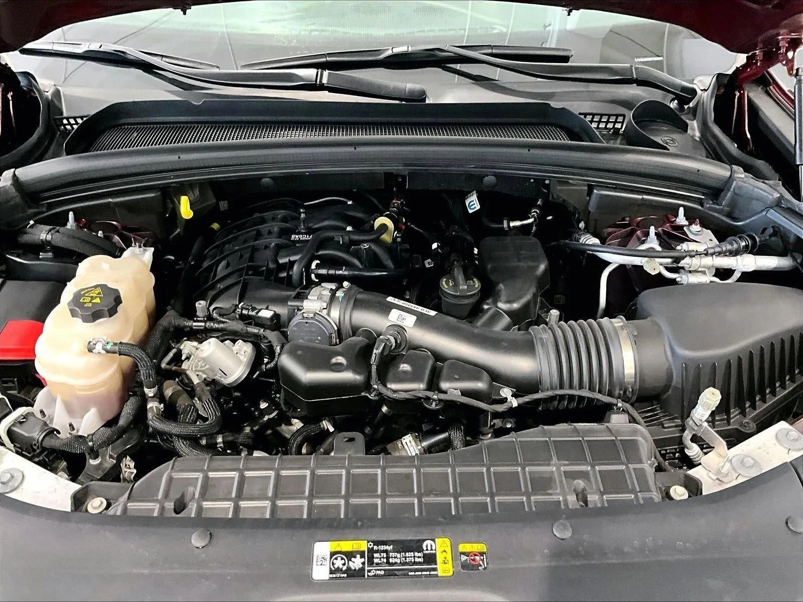 2023 Jeep Grand Cherokee Laredo photo 11
