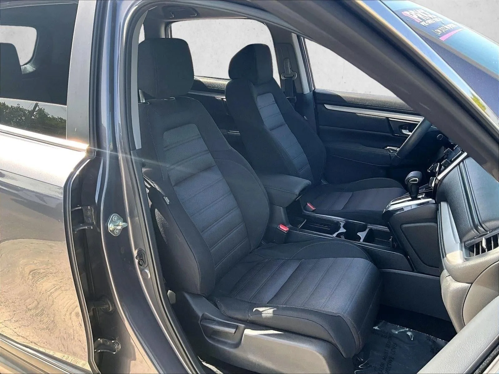 2019 Honda CR-V LX photo 9