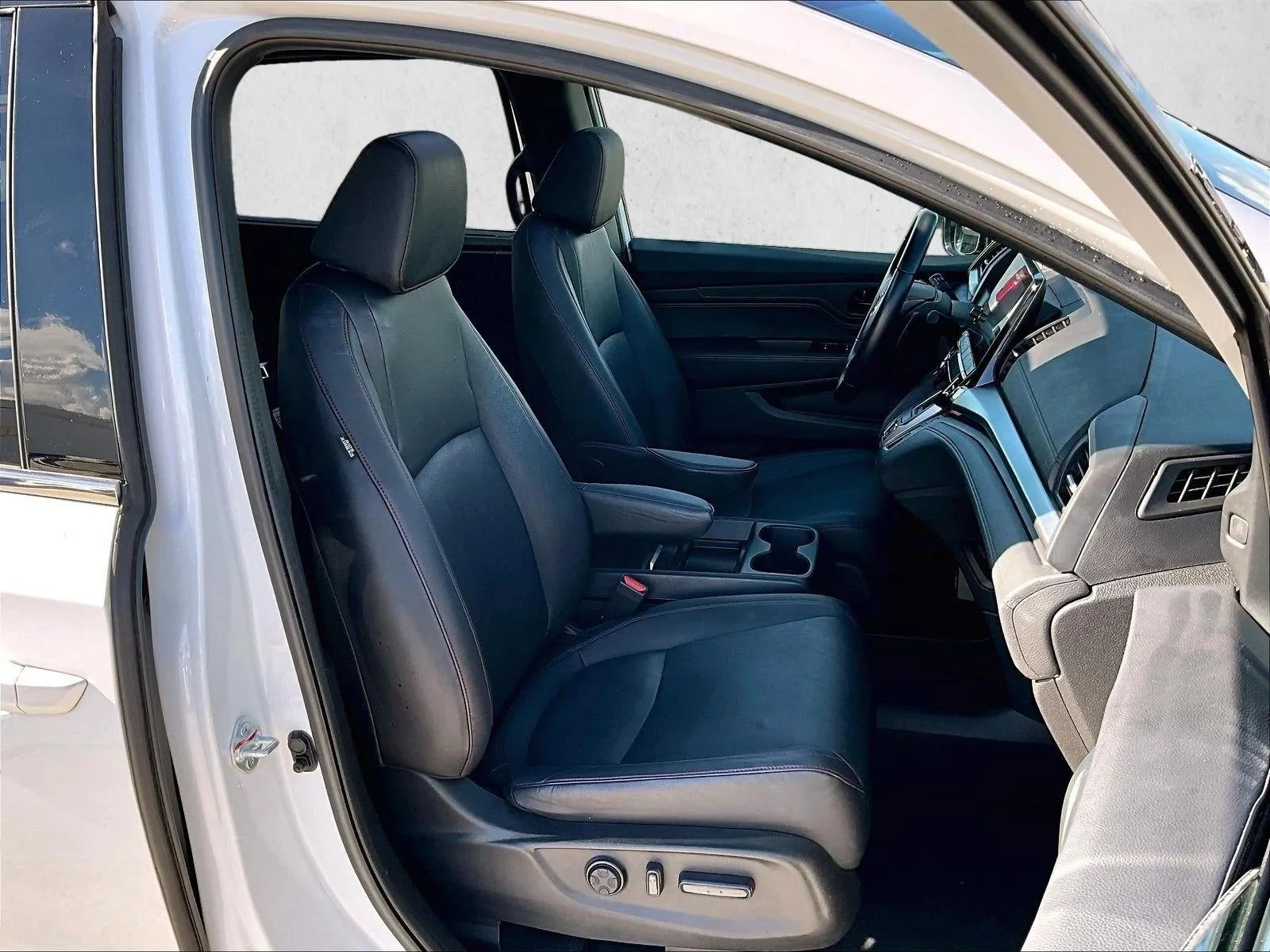 2023 Honda Odyssey Sport photo 9