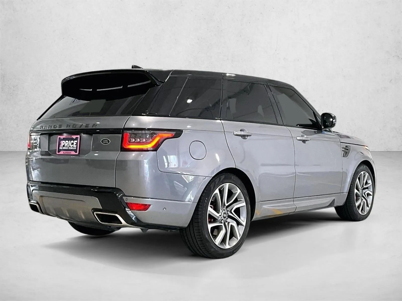 2020 Land Rover Range Rover Sport HSE Dynamic photo 2