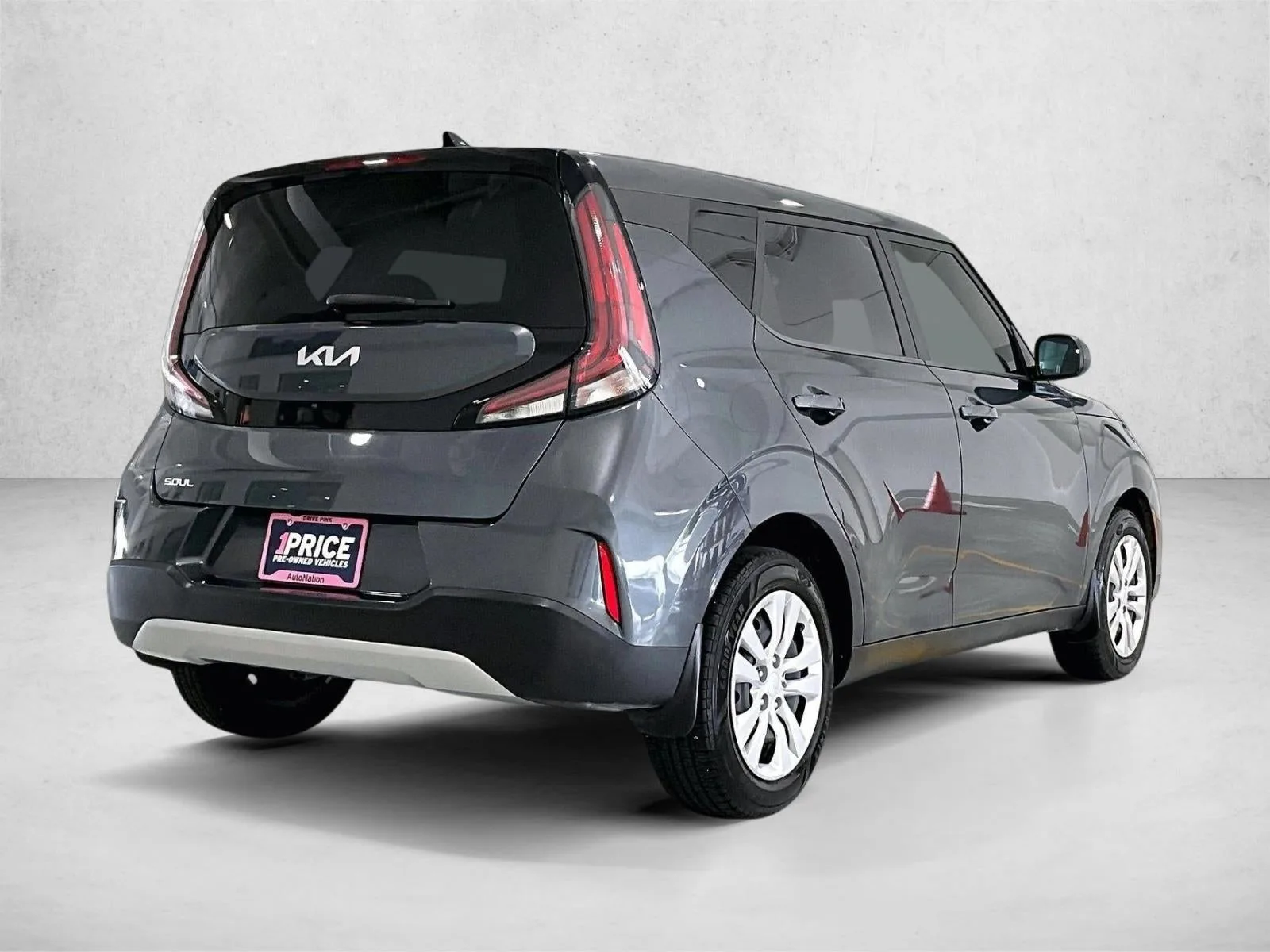 2024 Kia Soul LX photo 2