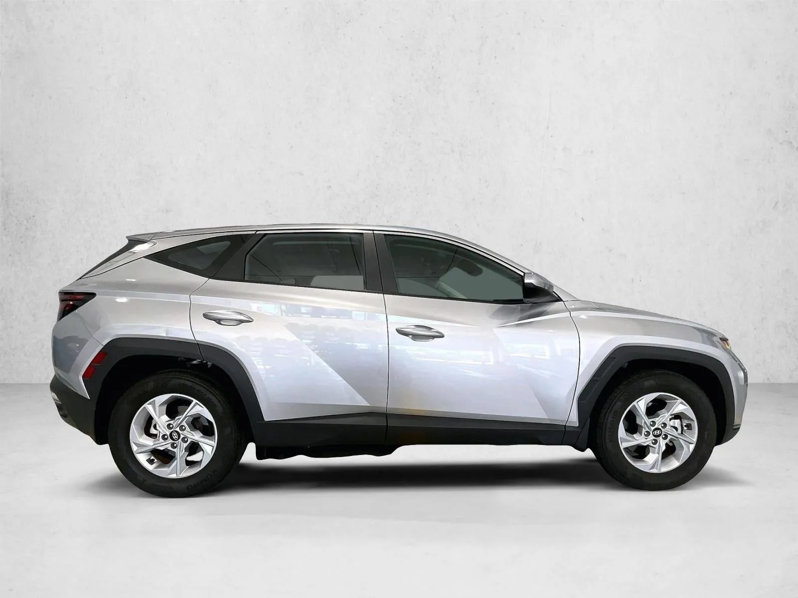 2024 Hyundai Tucson SE photo 5