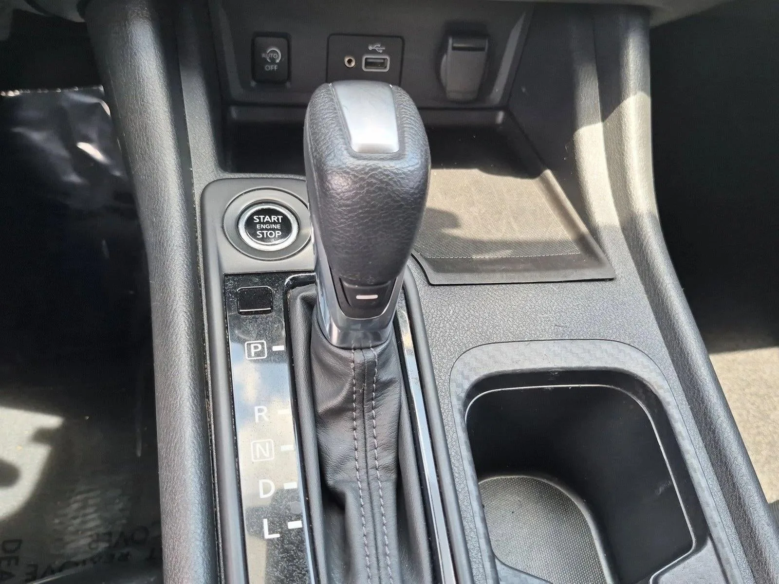 2024 Nissan Sentra S CVT photo 12