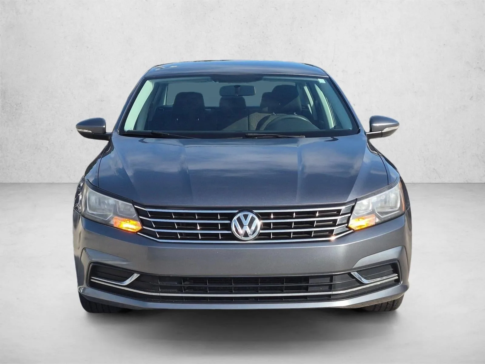 2018 Volkswagen Passat 2.0T S Auto photo 2