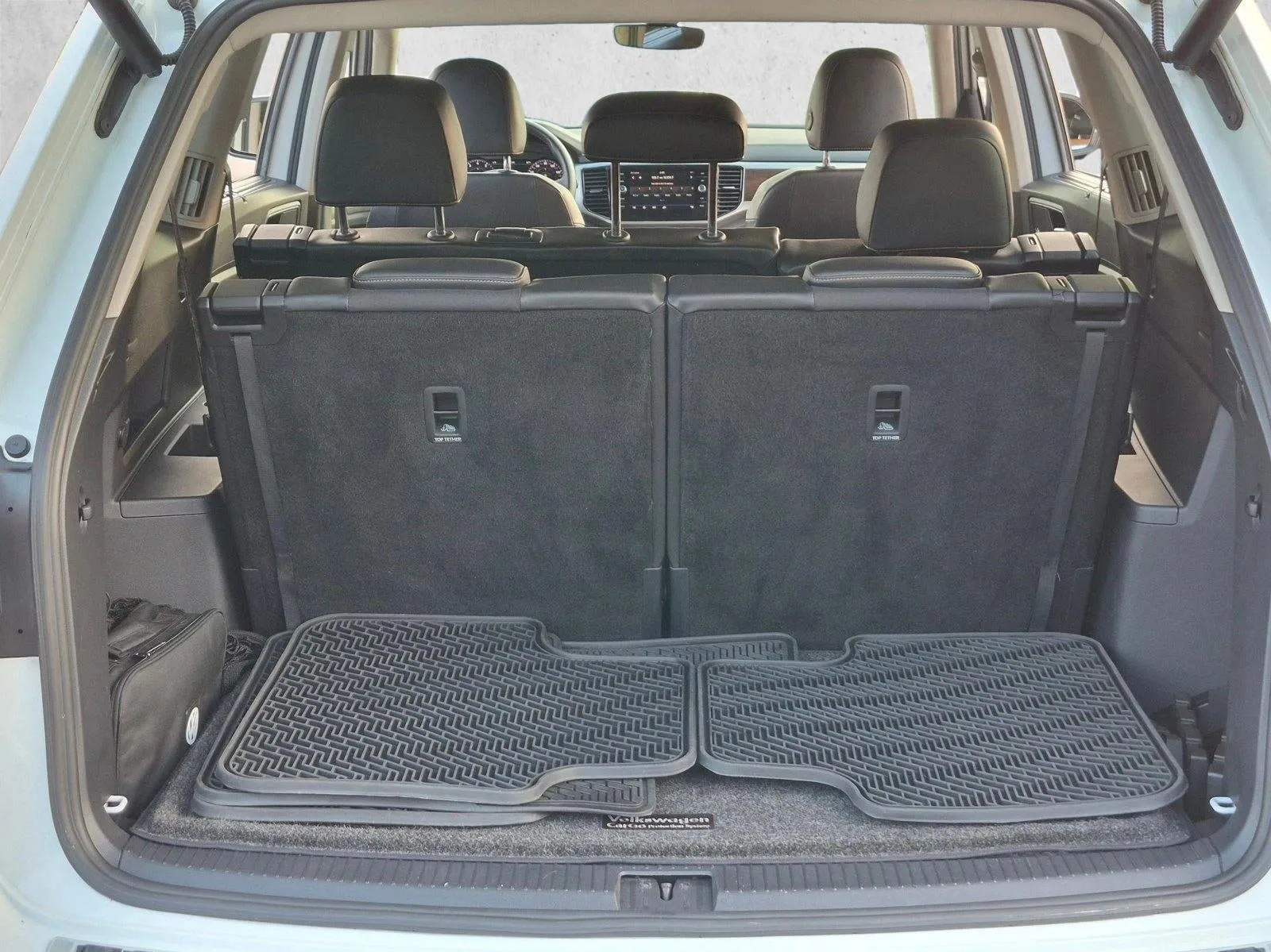 2018 Volkswagen Atlas 3.6L V6 SEL Premium 4MOTION photo 6
