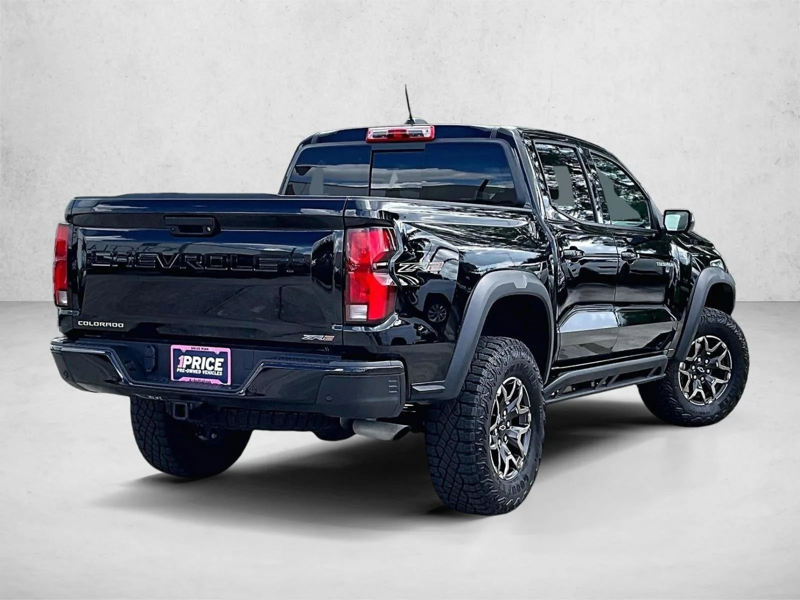 2026 Chevrolet Colorado ZR2 photo 2