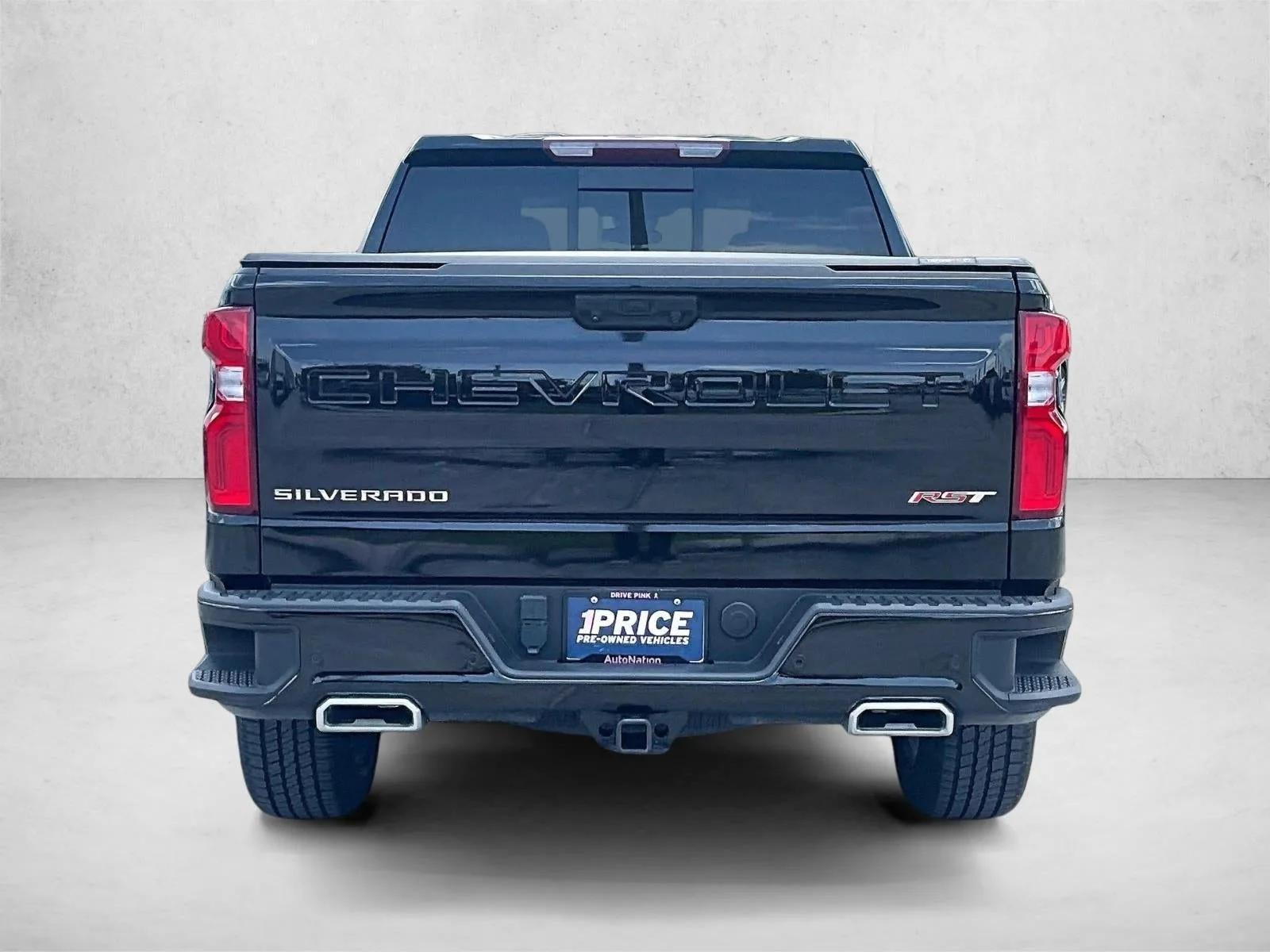 2024 Chevrolet Silverado 1500 RST photo 4