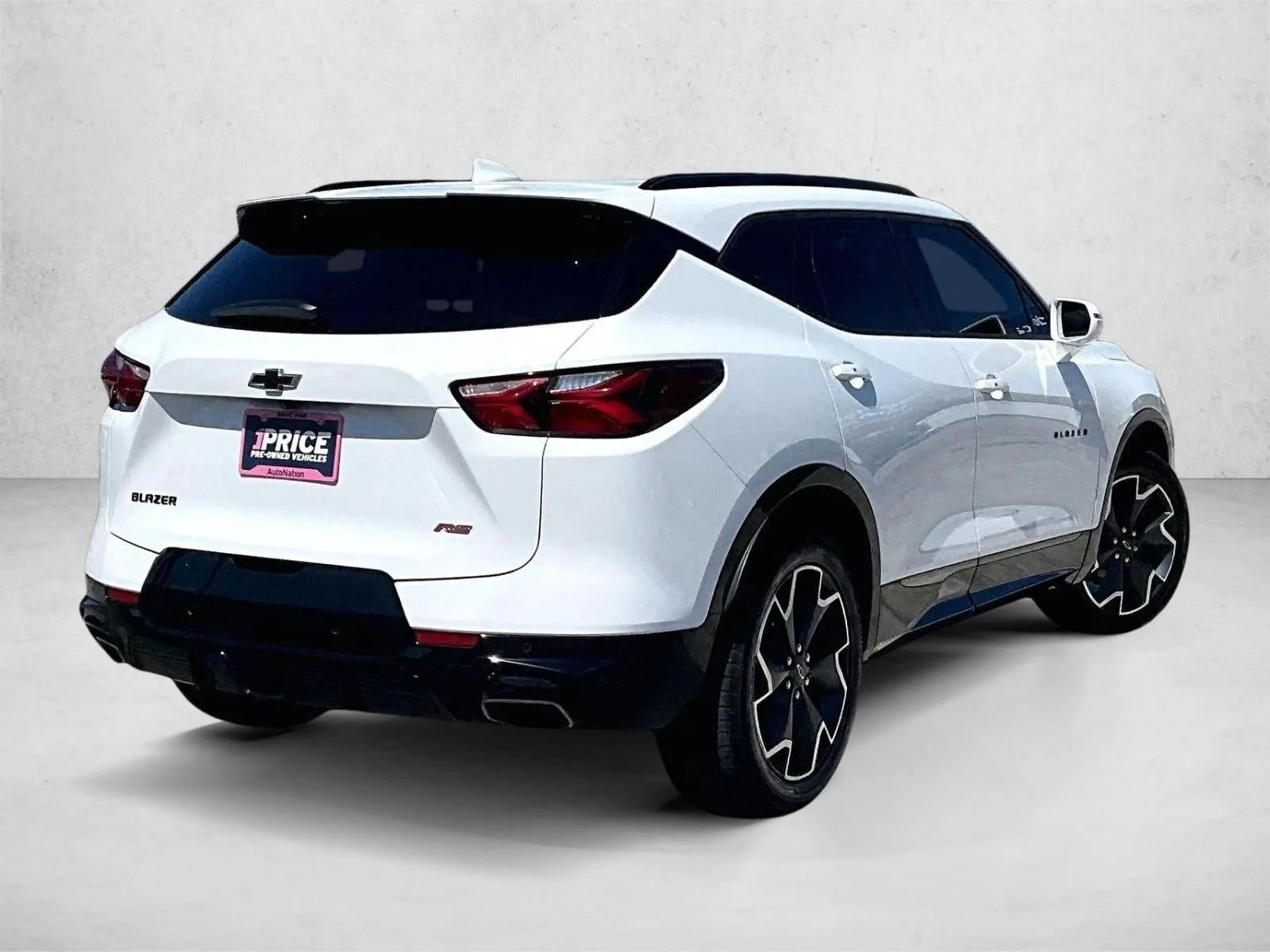2019 Chevrolet Blazer RS photo 2