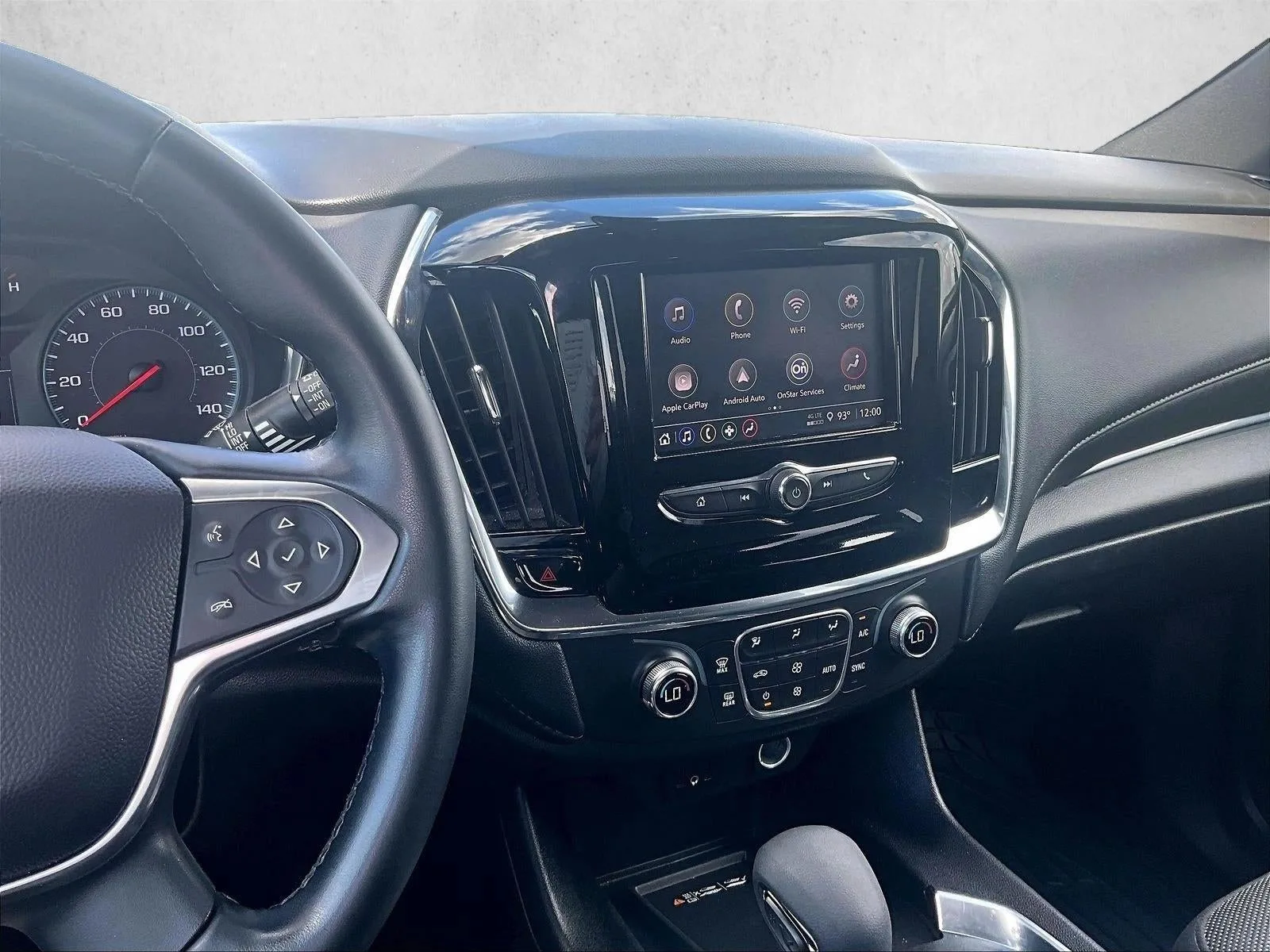 2023 Chevrolet Traverse LT Cloth photo 8
